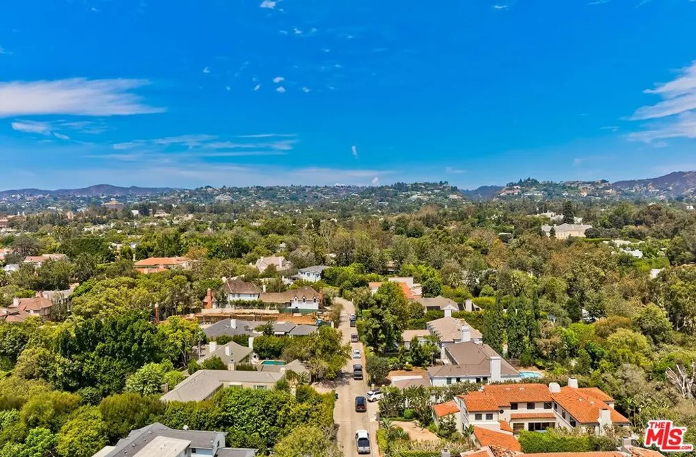 865 Comstock Avenue #16F Los Angeles, CA 90024