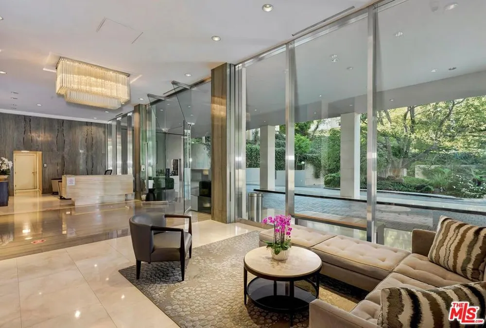 865 Comstock Avenue #16F Los Angeles, CA 90024