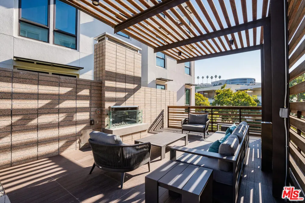 6030 Seabluff Drive #423 Los Angeles, CA 90094
