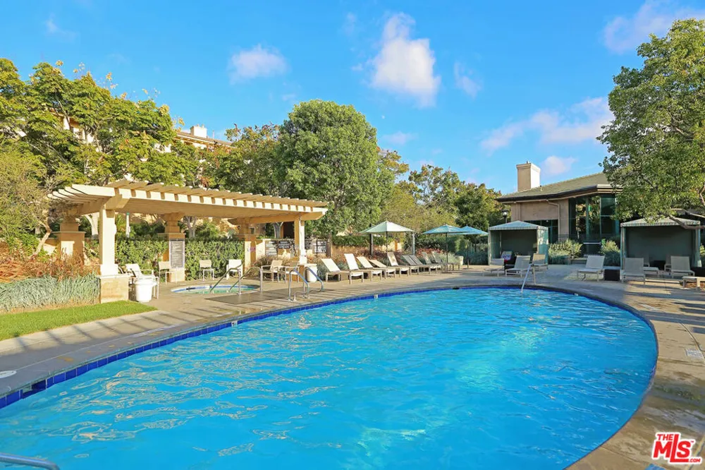 6030 Seabluff Drive #423 Los Angeles, CA 90094