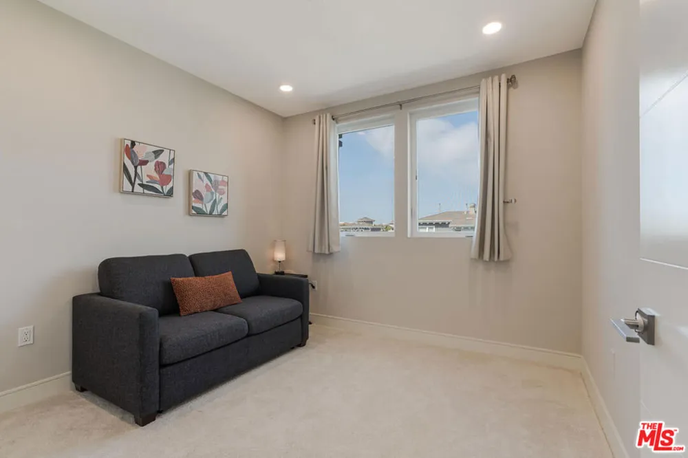 6030 Seabluff Drive #423 Los Angeles, CA 90094