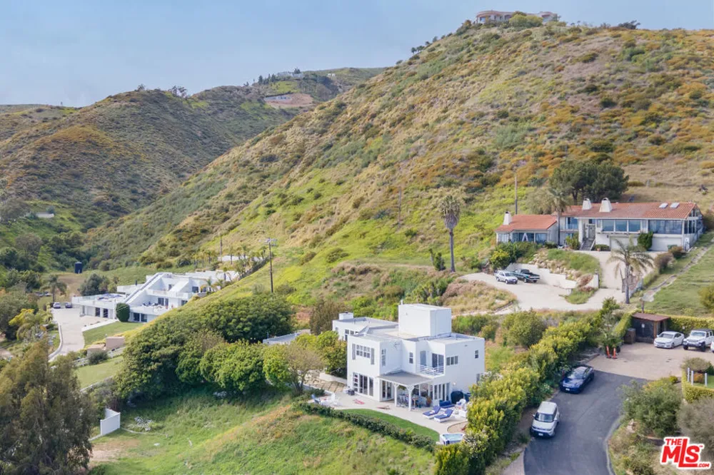 31235 Bailard Road Malibu, CA 90265