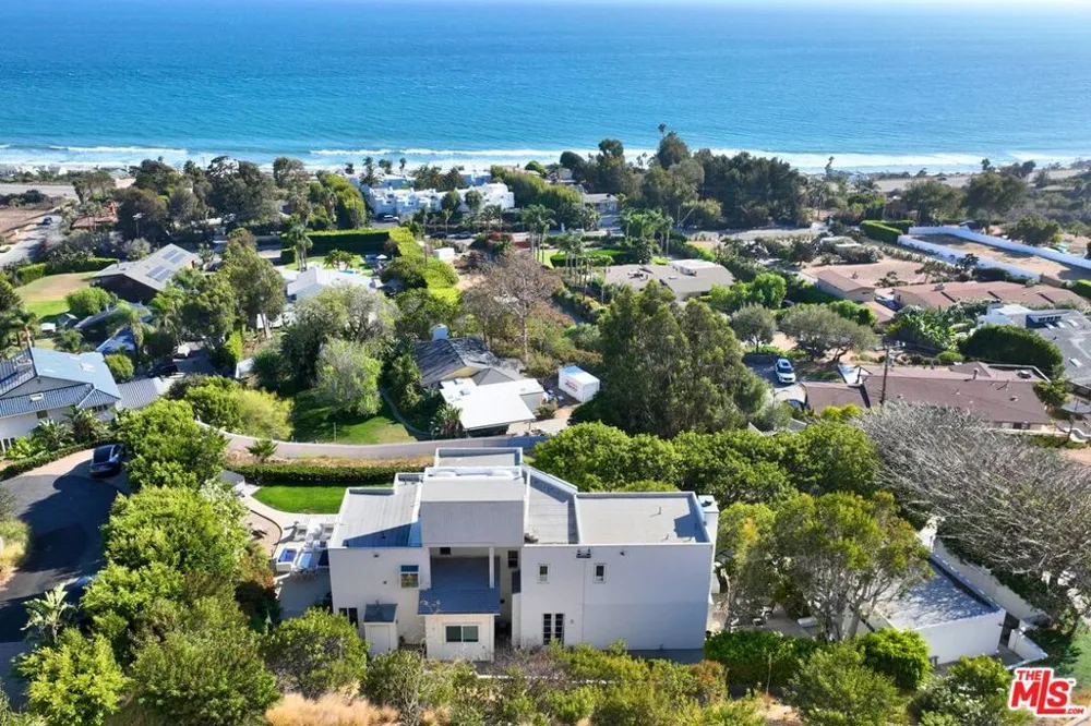 31235 Bailard Road Malibu, CA 90265
