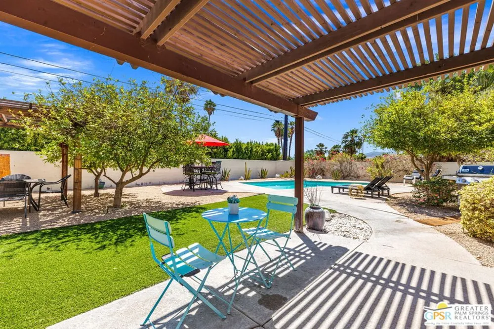 2342 San Gorgonio Road Palm Springs, CA 92262