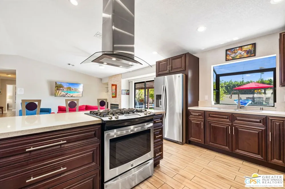 2342 San Gorgonio Road Palm Springs, CA 92262