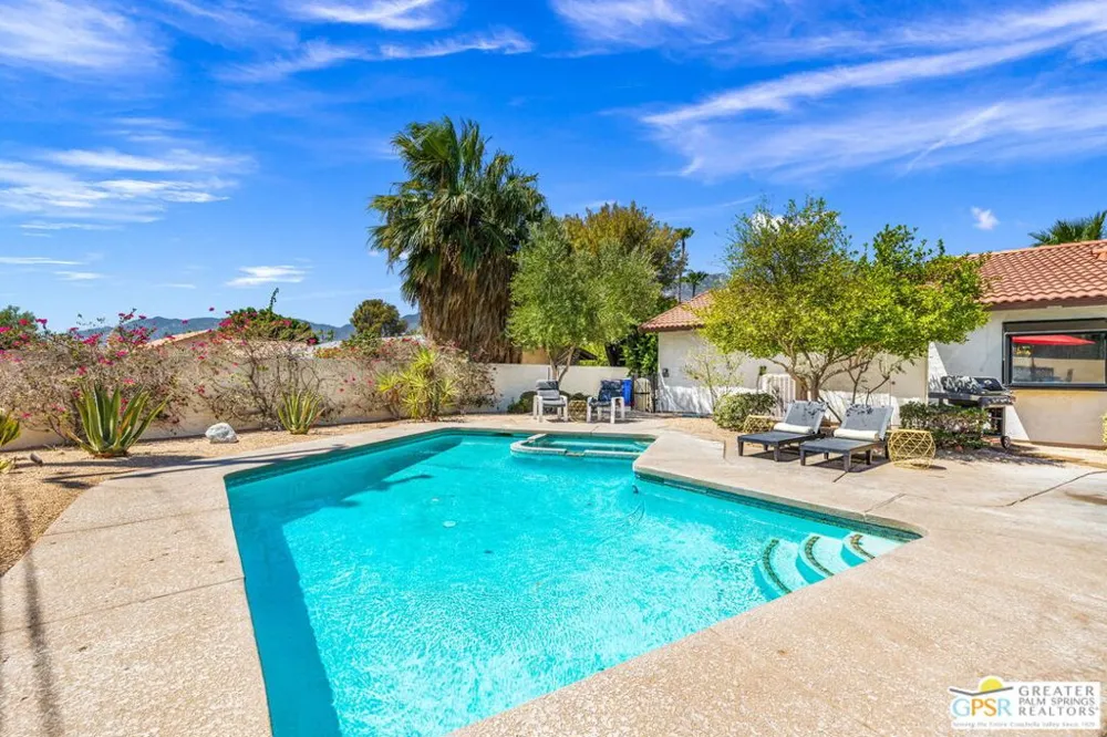 2342 San Gorgonio Road Palm Springs, CA 92262