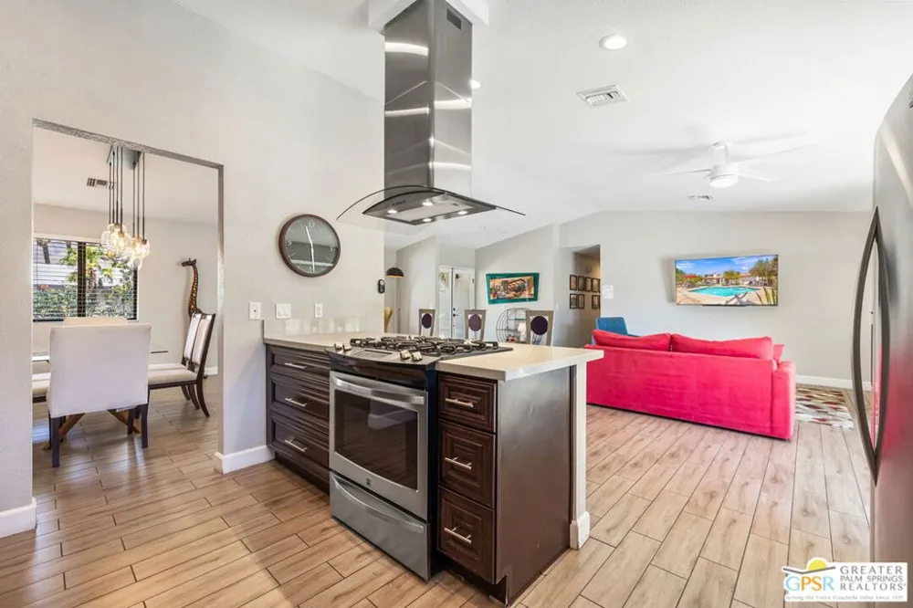 2342 San Gorgonio Road Palm Springs, CA 92262