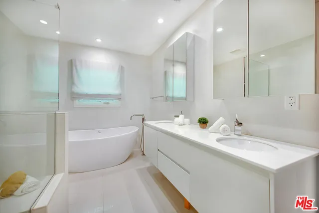 344 S Roxbury Drive Beverly Hills, CA 90212