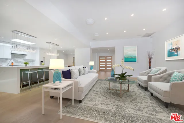 344 S Roxbury Drive Beverly Hills, CA 90212