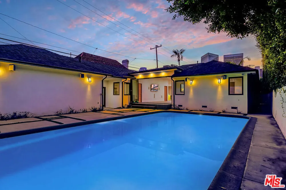 344 S Roxbury Drive Beverly Hills, CA 90212
