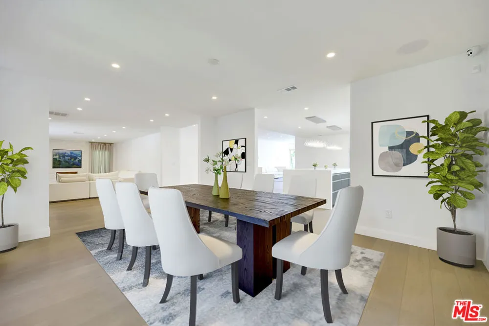 344 S Roxbury Drive Beverly Hills, CA 90212