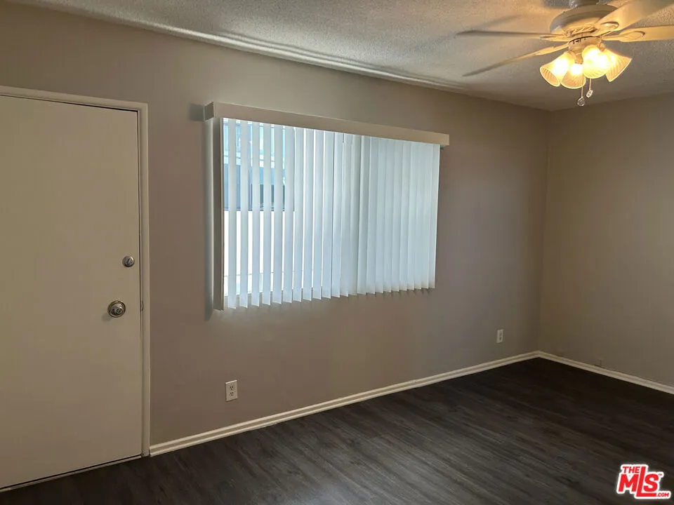 1412 Barry Avenue #4 Los Angeles, CA 90025