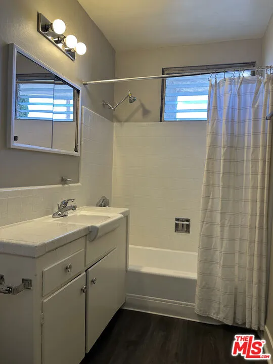1412 Barry Avenue #4 Los Angeles, CA 90025