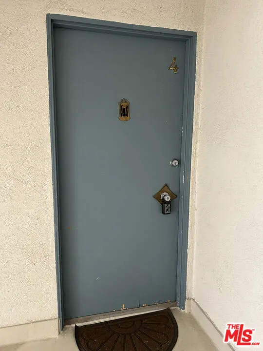 1412 Barry Avenue #4 Los Angeles, CA 90025