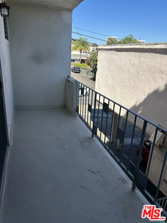 1412 Barry Avenue #4 Los Angeles, CA 90025