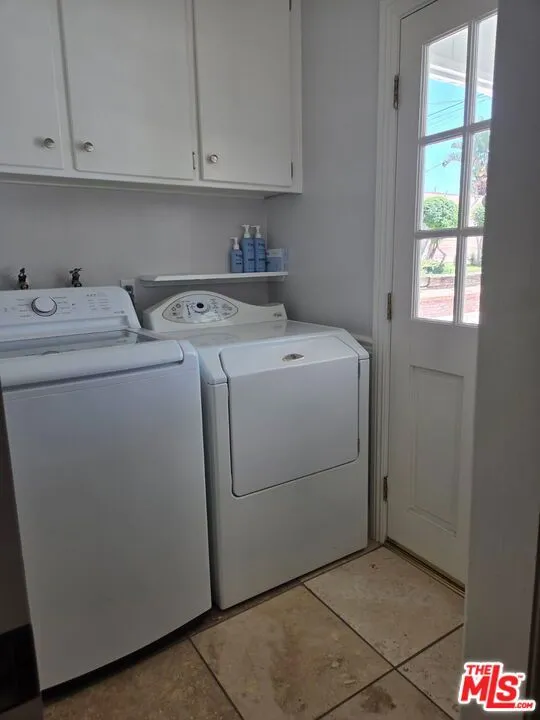 3328 Greenville Avenue Simi Valley, CA 93063