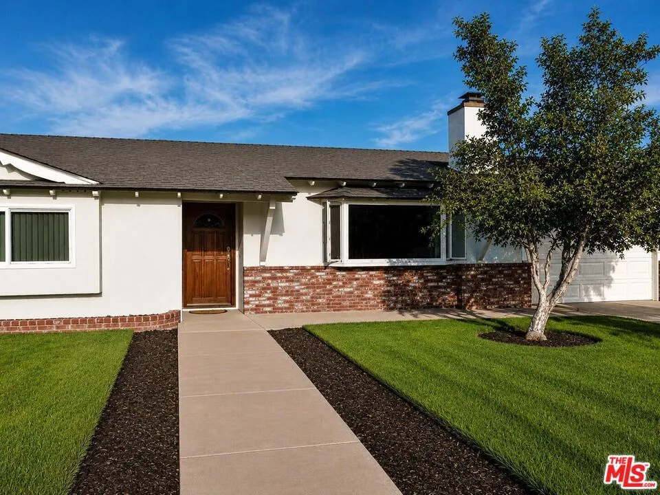 3328 Greenville Avenue Simi Valley, CA 93063