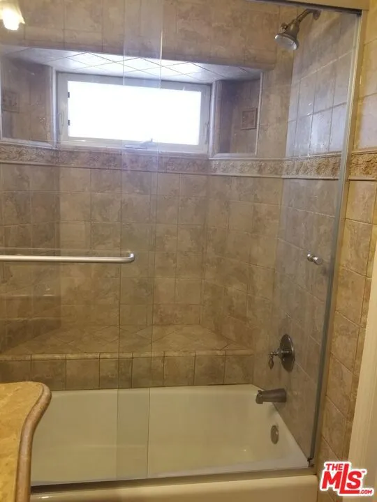 3328 Greenville Avenue Simi Valley, CA 93063