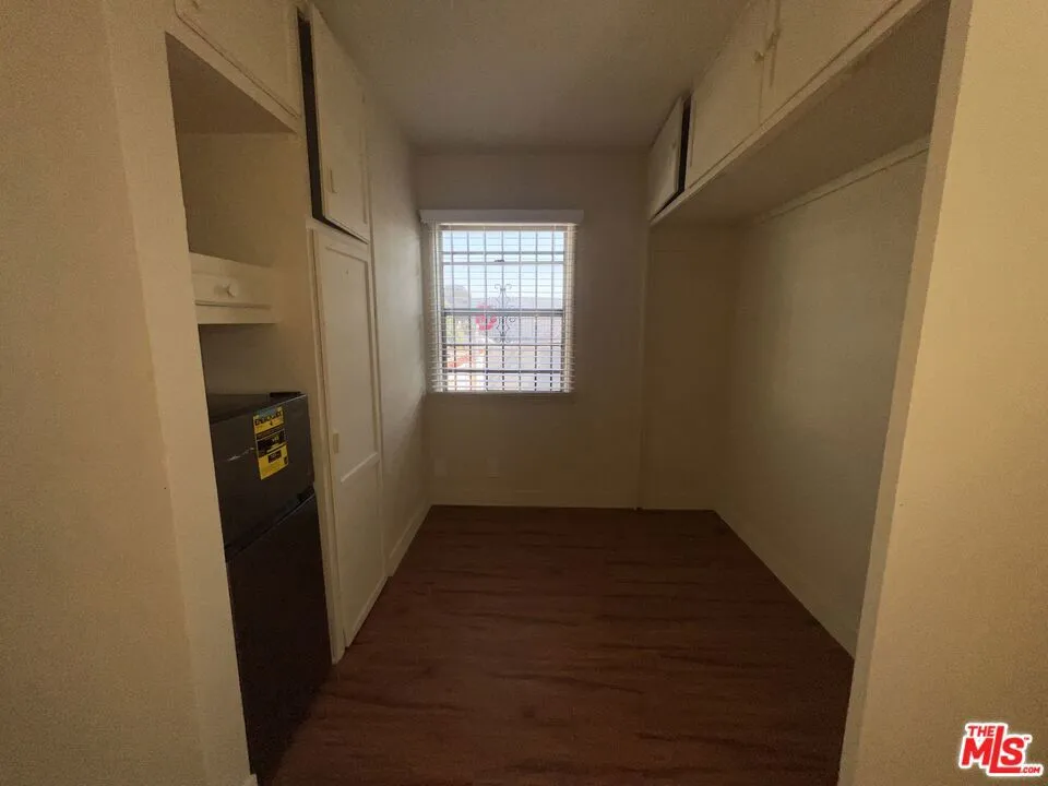 1306 S Mansfield Avenue Los Angeles, CA 90019