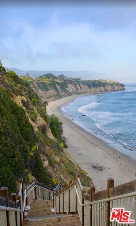 29359 Bluewater Road Malibu, CA 90265