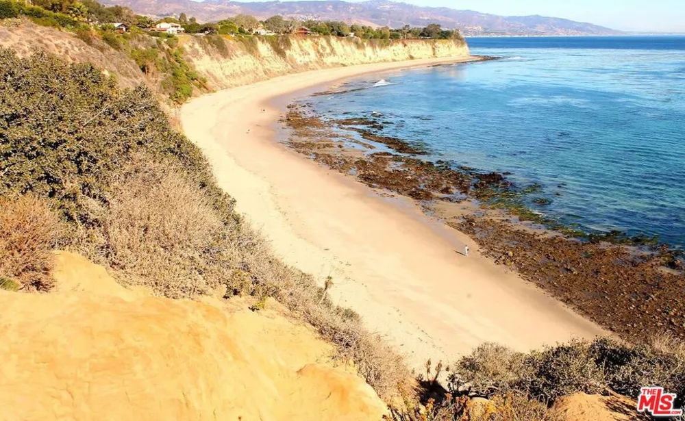 29359 Bluewater Road Malibu, CA 90265