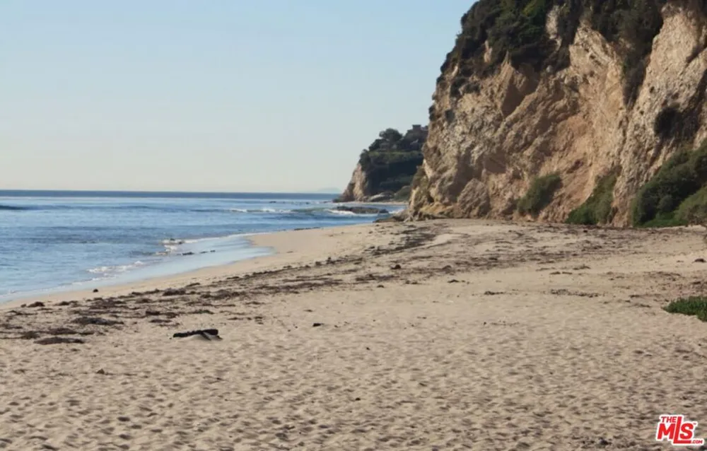 29359 Bluewater Road Malibu, CA 90265