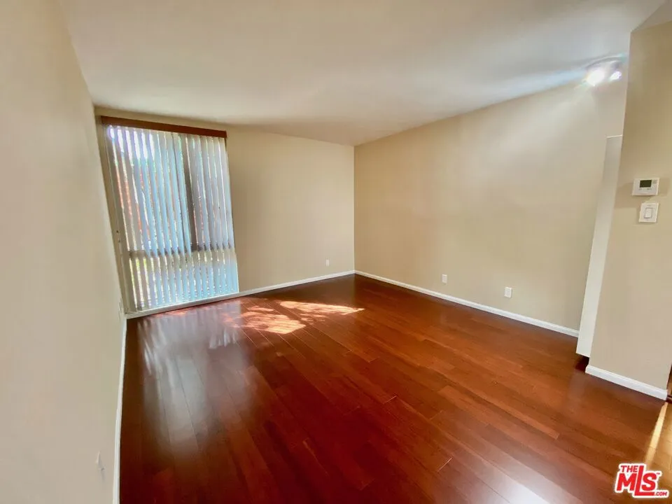 6375 Green Valley Circle #104 Culver City, CA 90230