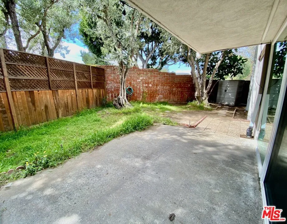 6375 Green Valley Circle #104 Culver City, CA 90230