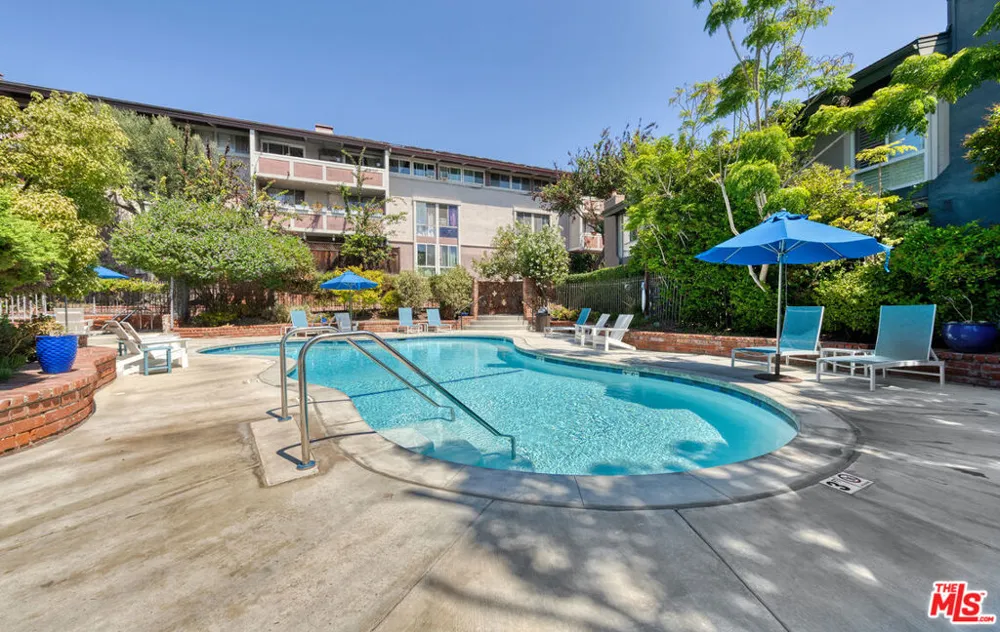 6375 Green Valley Circle #104 Culver City, CA 90230