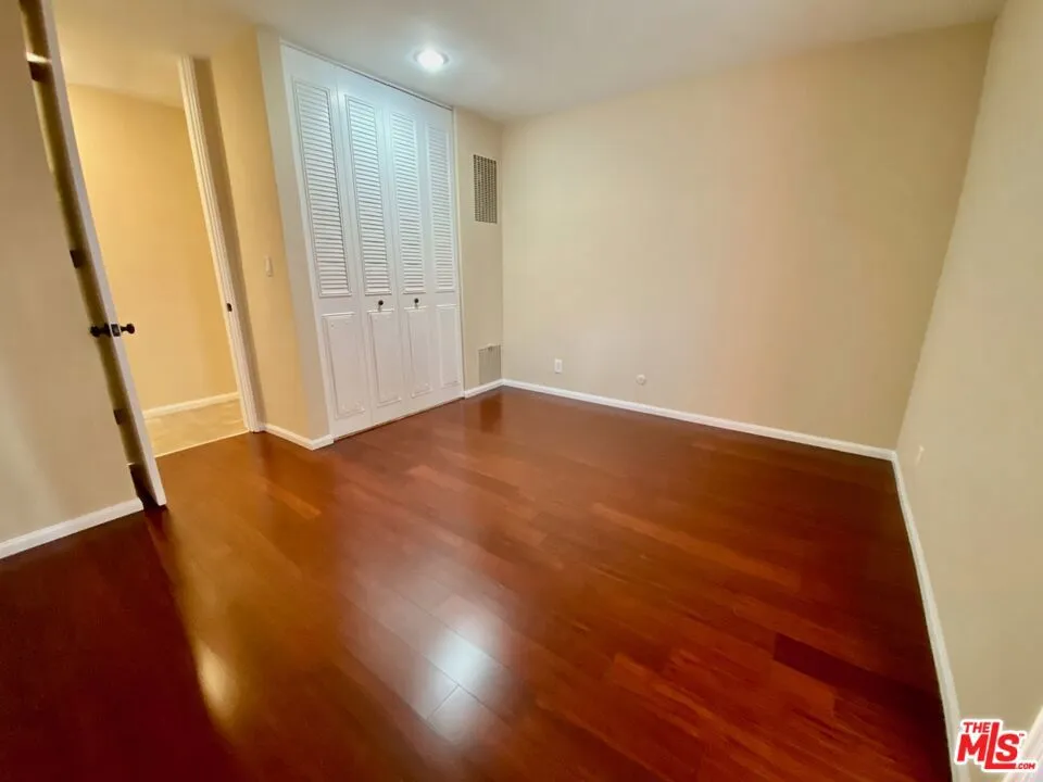 6375 Green Valley Circle #104 Culver City, CA 90230