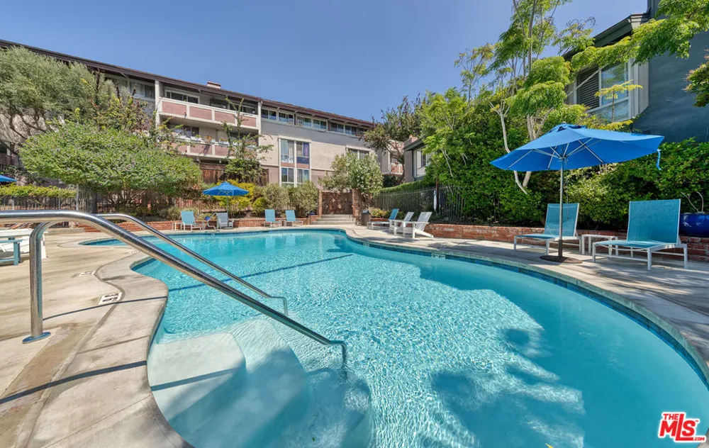 6375 Green Valley Circle #104 Culver City, CA 90230