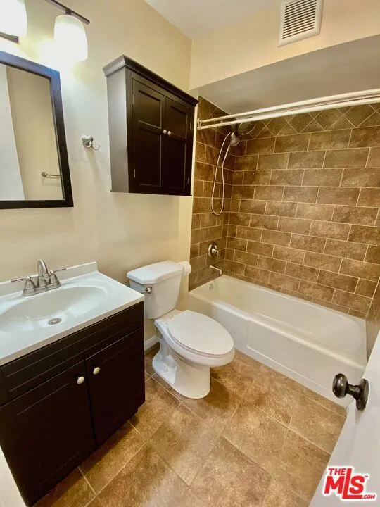 6375 Green Valley Circle #104 Culver City, CA 90230