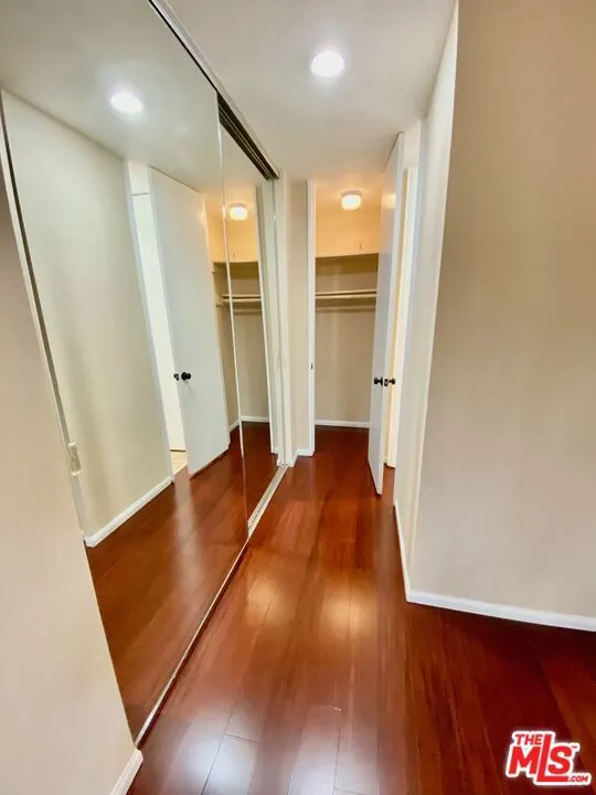 6375 Green Valley Circle #104 Culver City, CA 90230