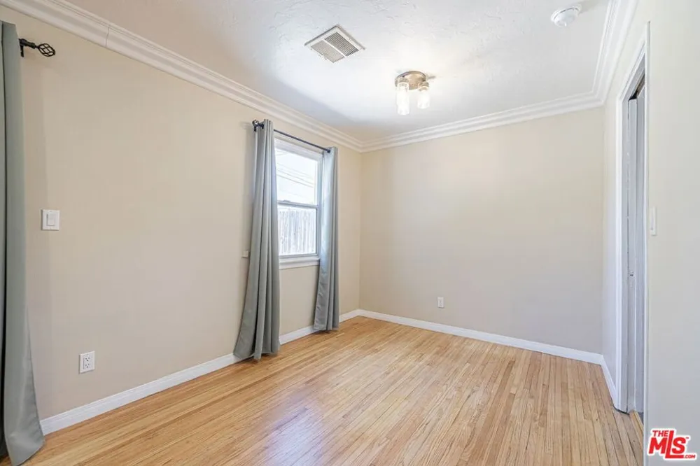 37739 Sumac Avenue Palmdale, CA 93550