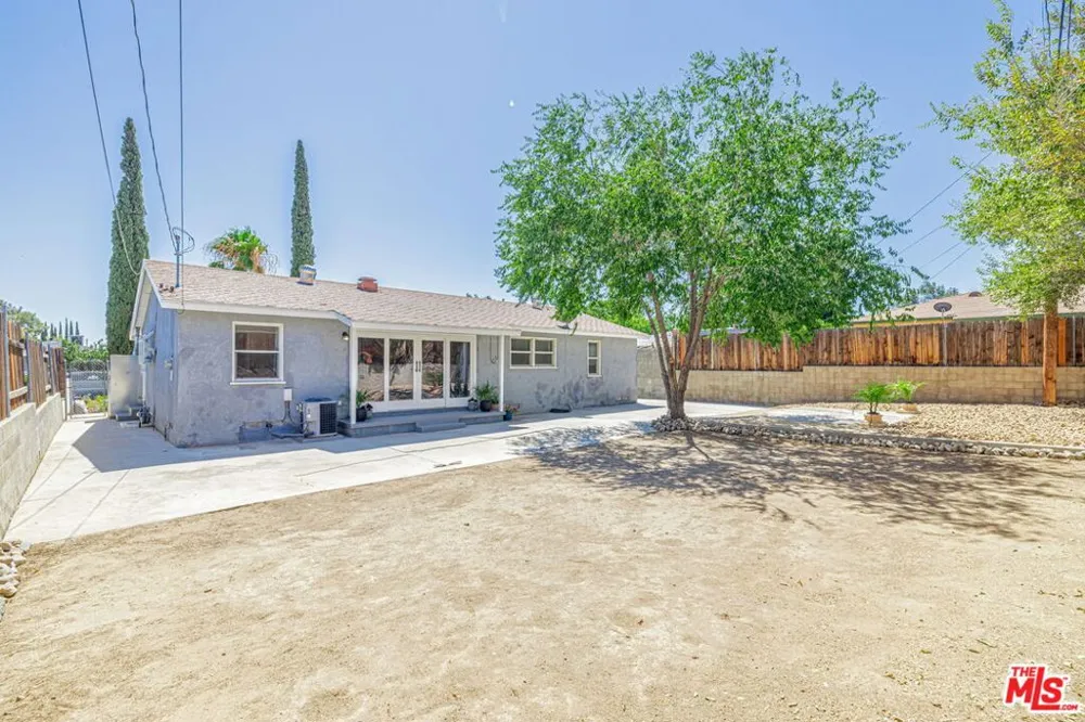 37739 Sumac Avenue Palmdale, CA 93550