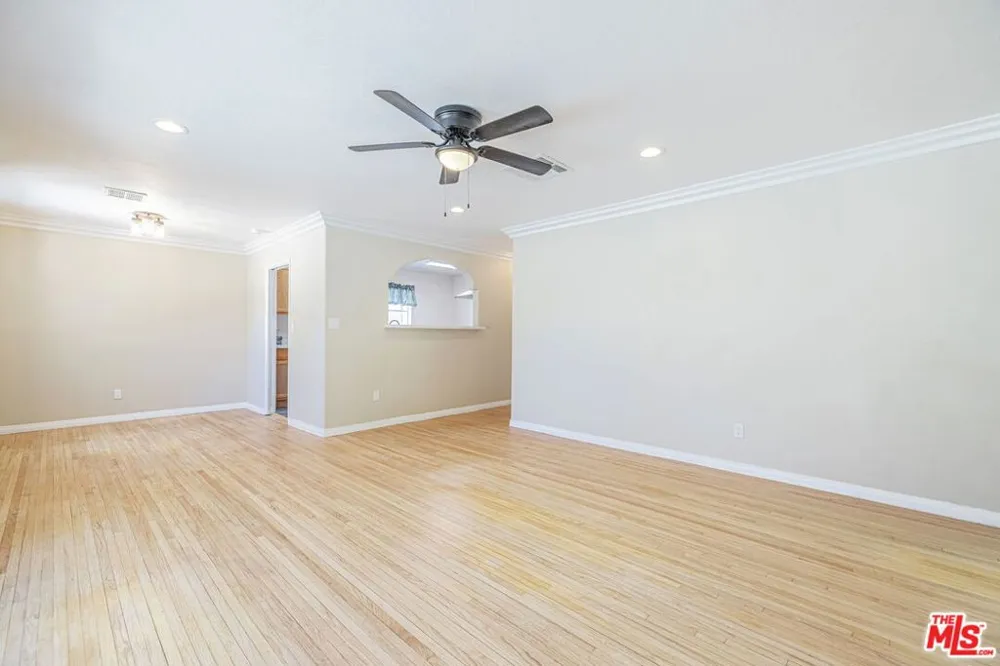 37739 Sumac Avenue Palmdale, CA 93550