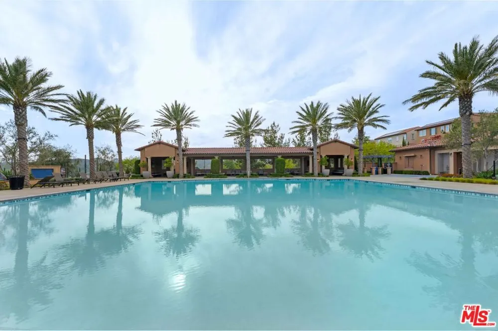 20830 Spruce Circle Porter Ranch, CA 91326