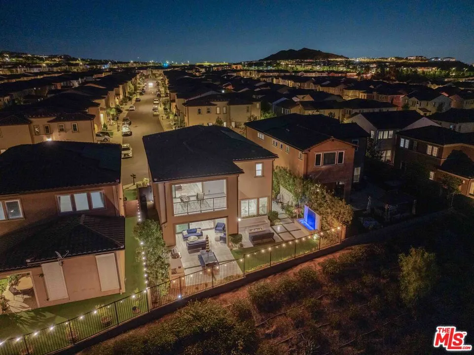 20830 Spruce Circle Porter Ranch, CA 91326