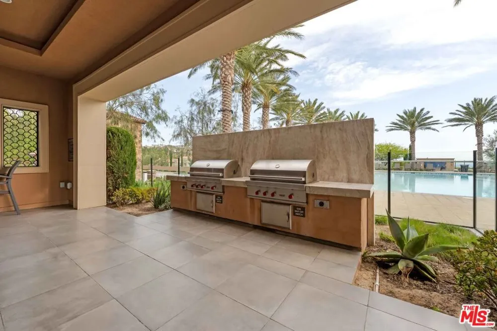 20830 Spruce Circle Porter Ranch, CA 91326