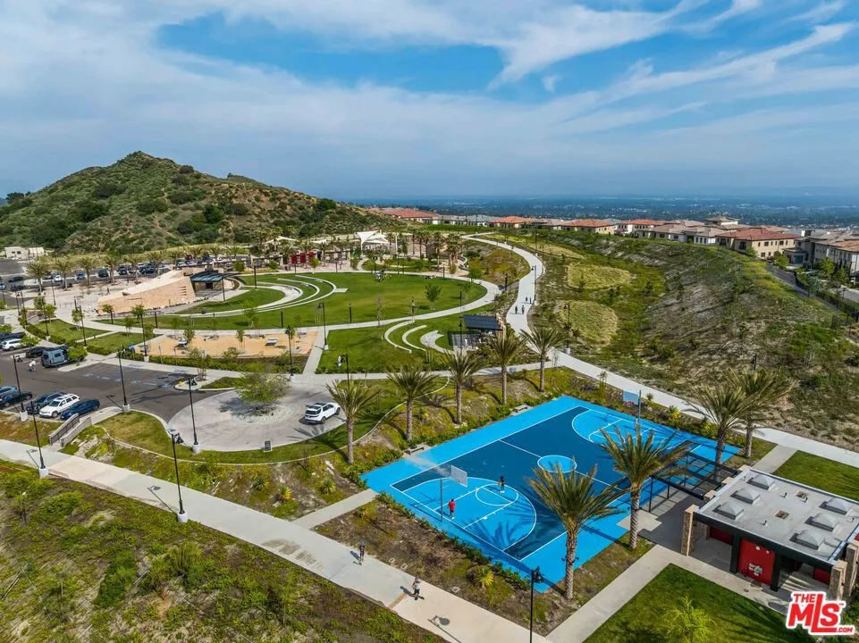 20830 Spruce Circle Porter Ranch, CA 91326