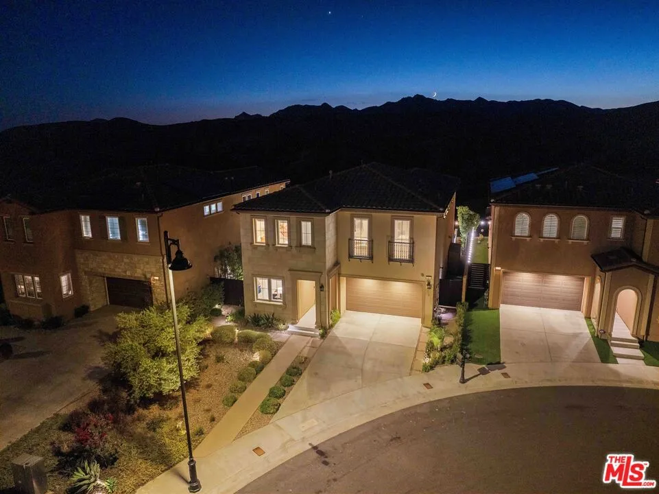 20830 Spruce Circle Porter Ranch, CA 91326