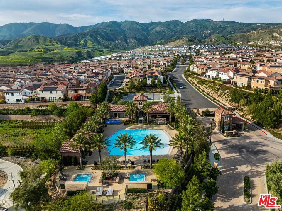 20830 Spruce Circle Porter Ranch, CA 91326