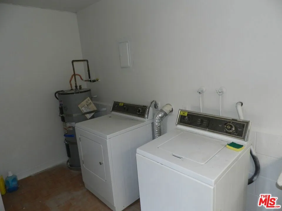 2711 Arizona Avenue Santa Monica, CA 90404
