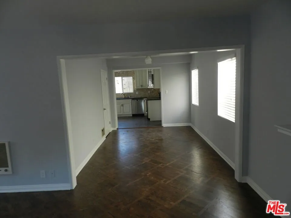 2711 Arizona Avenue Santa Monica, CA 90404