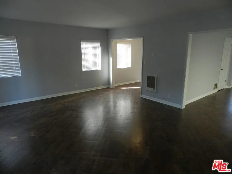 2711 Arizona Avenue Santa Monica, CA 90404
