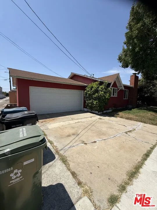 14711 Grevillea Avenue Lawndale, CA 90260