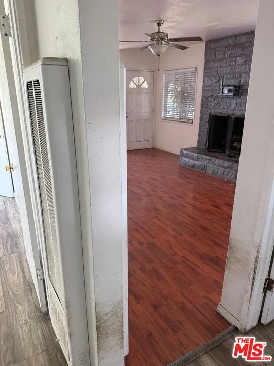 14711 Grevillea Avenue Lawndale, CA 90260