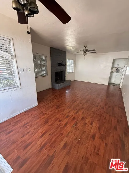 14711 Grevillea Avenue Lawndale, CA 90260