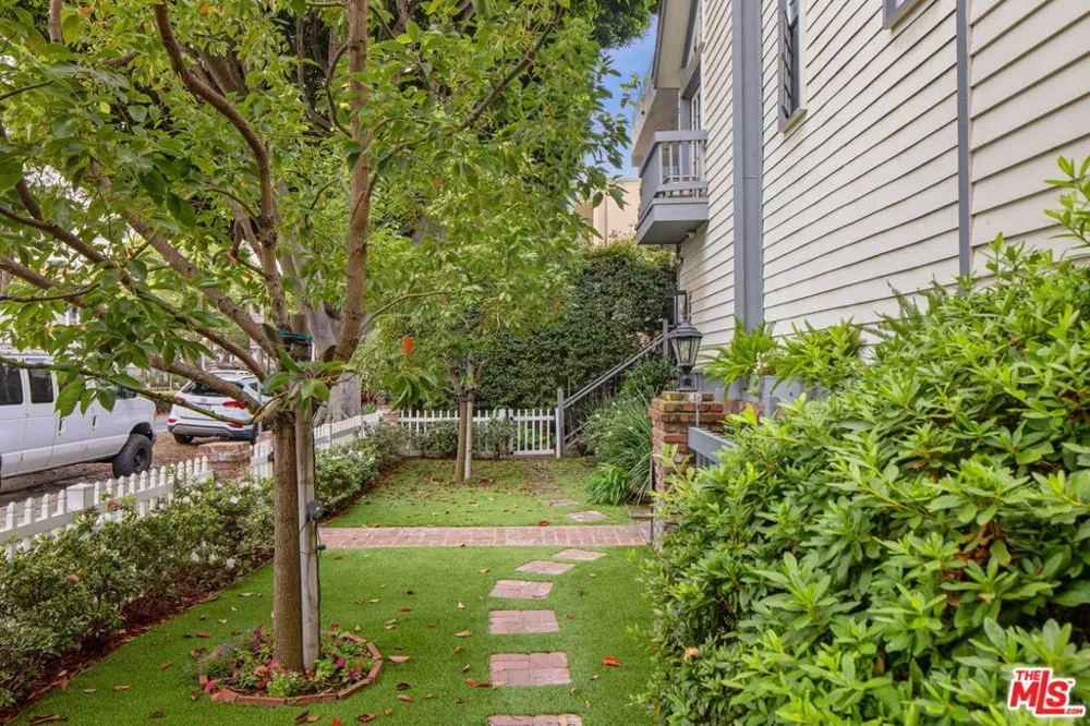 934 2nd Street #3 Santa Monica, CA 90403
