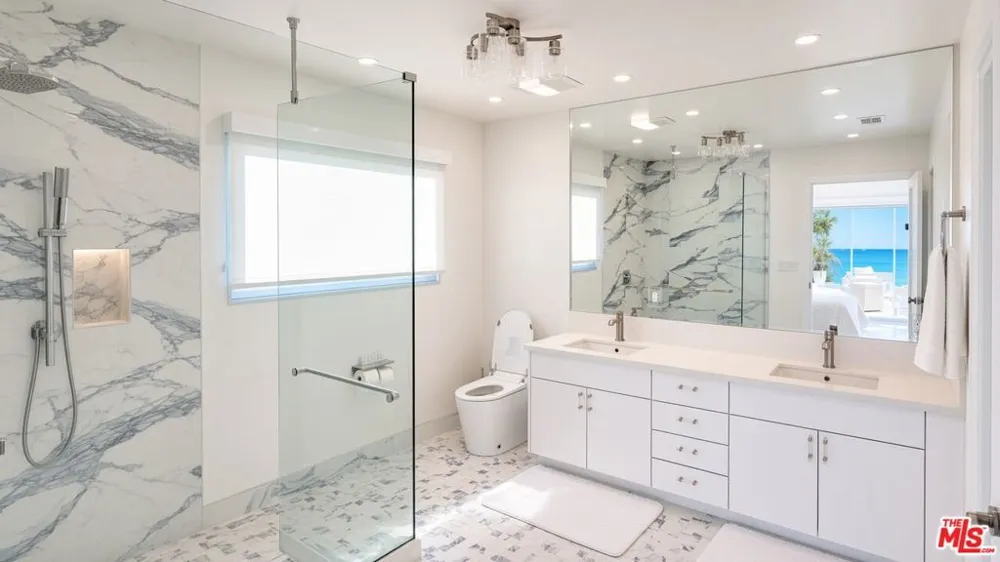 18222 Coastline Drive Malibu, CA 90265